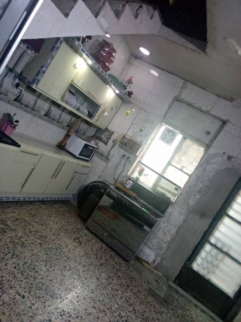 بيت للبيع نهاية حي اور مزرعت مريوش 
البيت 90 مربع البيت خلفي 
مي مجاري كهرباء تبليط 
***********
