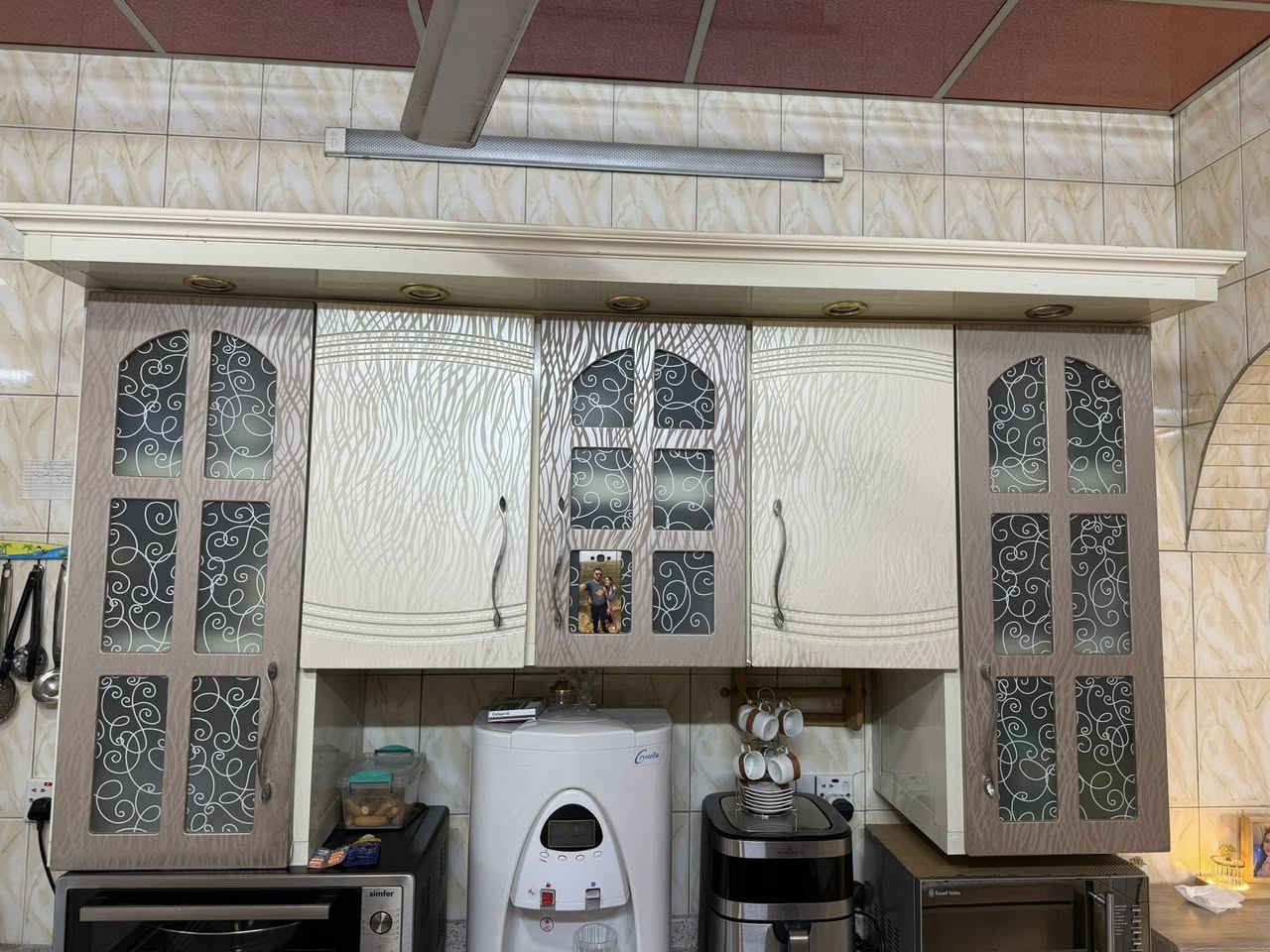 كاونتر للبيع ثلاث قطع مع طباخ وفرن السعر 900 الف للاستفسار ***********
