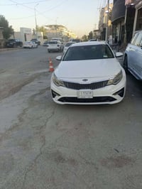 من رخصت مسؤول الكروب المحترم  للبيع كيا اوبتيما موديل ٢٠١٩ فئة fe وارد...