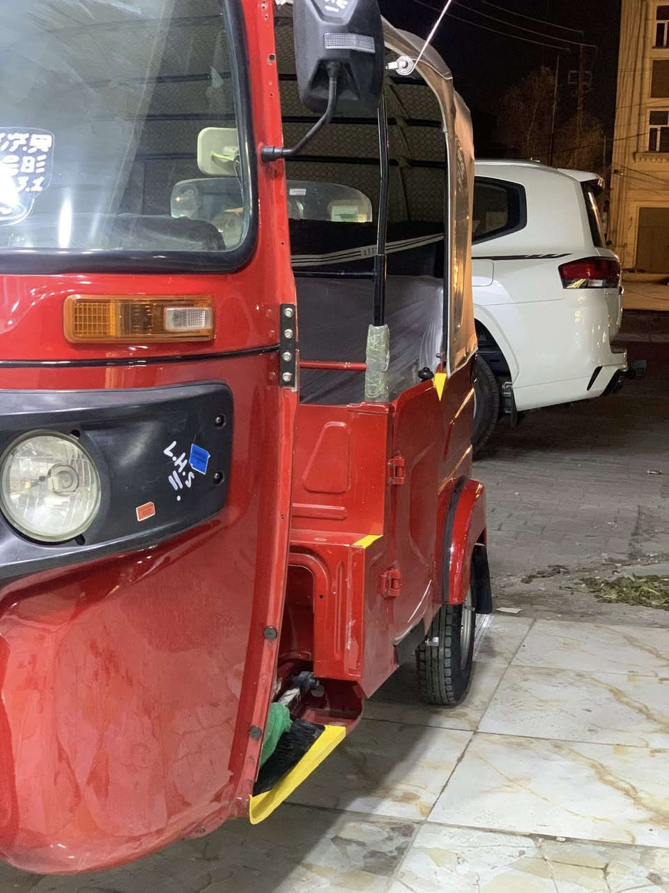 سلام عليكم تكتك موديل 2021/11رقم هزه جديده سنويه بسمي تكتك مناقصه ايشي مكفوله الكشر عدا اربع اصابع جوه بك لايت بارد وبيه دوس معمره فقط الباقي مكفول كفاله عامه كير مكينه خير من الله اشاير بل مري زنون ثجلي تراي يخبل احلى من صور الشراي يتصل علا الرقم *********** المكان بغداد شهداء البياع
