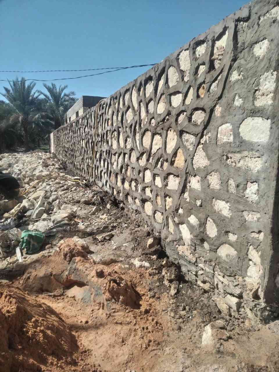 اسعار مناسبه وعمل درجه اولا سياجات وبيوت ورصف شط ***********
