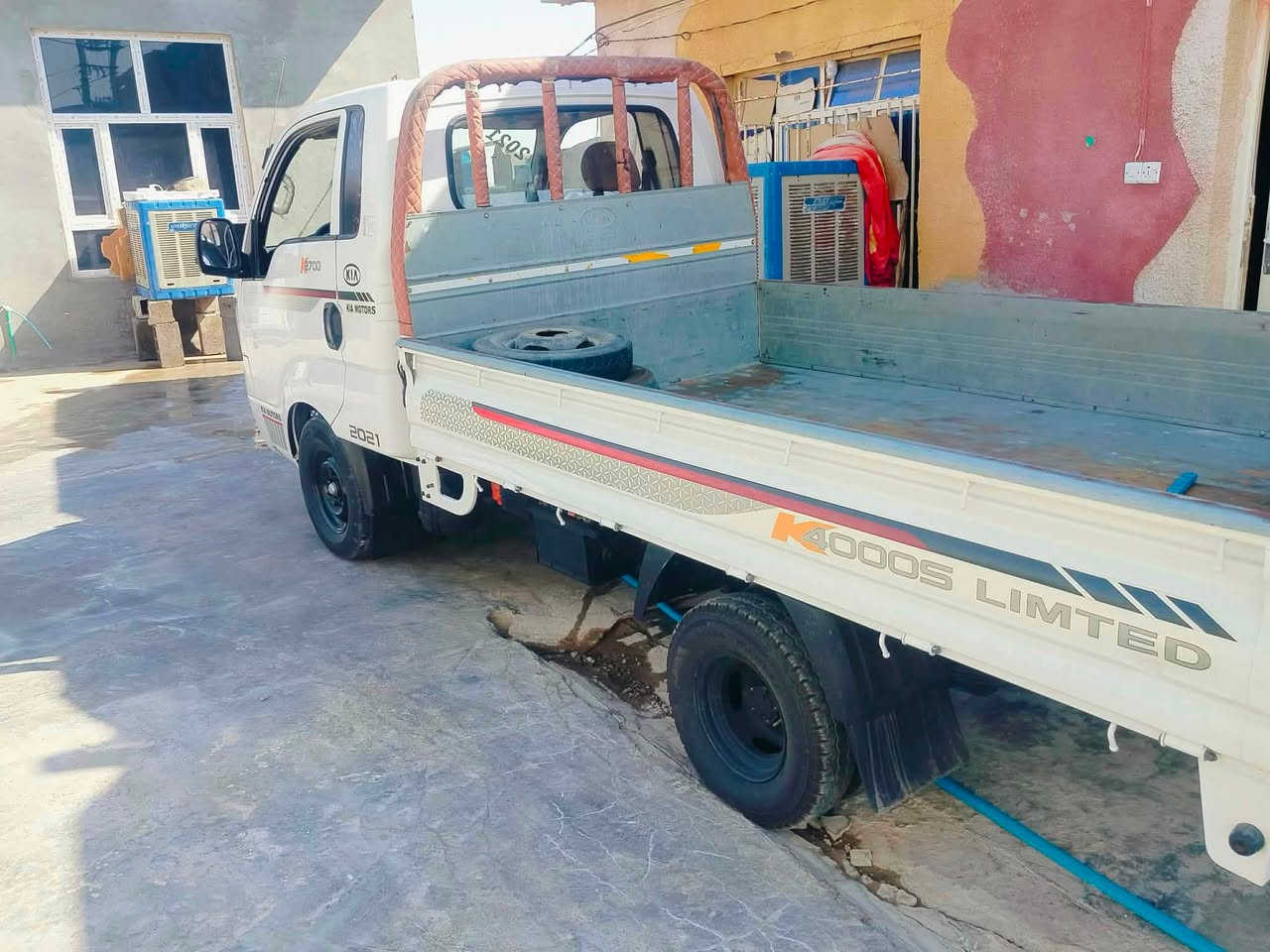 موديل 21
رقم بغداد مكان ديالى 
رقم هاتف ‭***********‬
