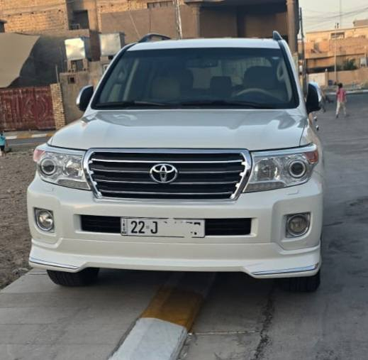 لاندكروزر 2014 جديده بشكل مكفوله من الدعاميه للدعاميه. كفاله بشرط سياره مال جناي مالت  بيت يعني ماطابه معرض جديده بمعنى الكلمه 6 سلندر ماشيه 168 الف حقيقي.رقم اربيل بسمي  السعر.440 ورقه. وبيه مجال والسونار. مرفق مع الصور.
ت ***********
