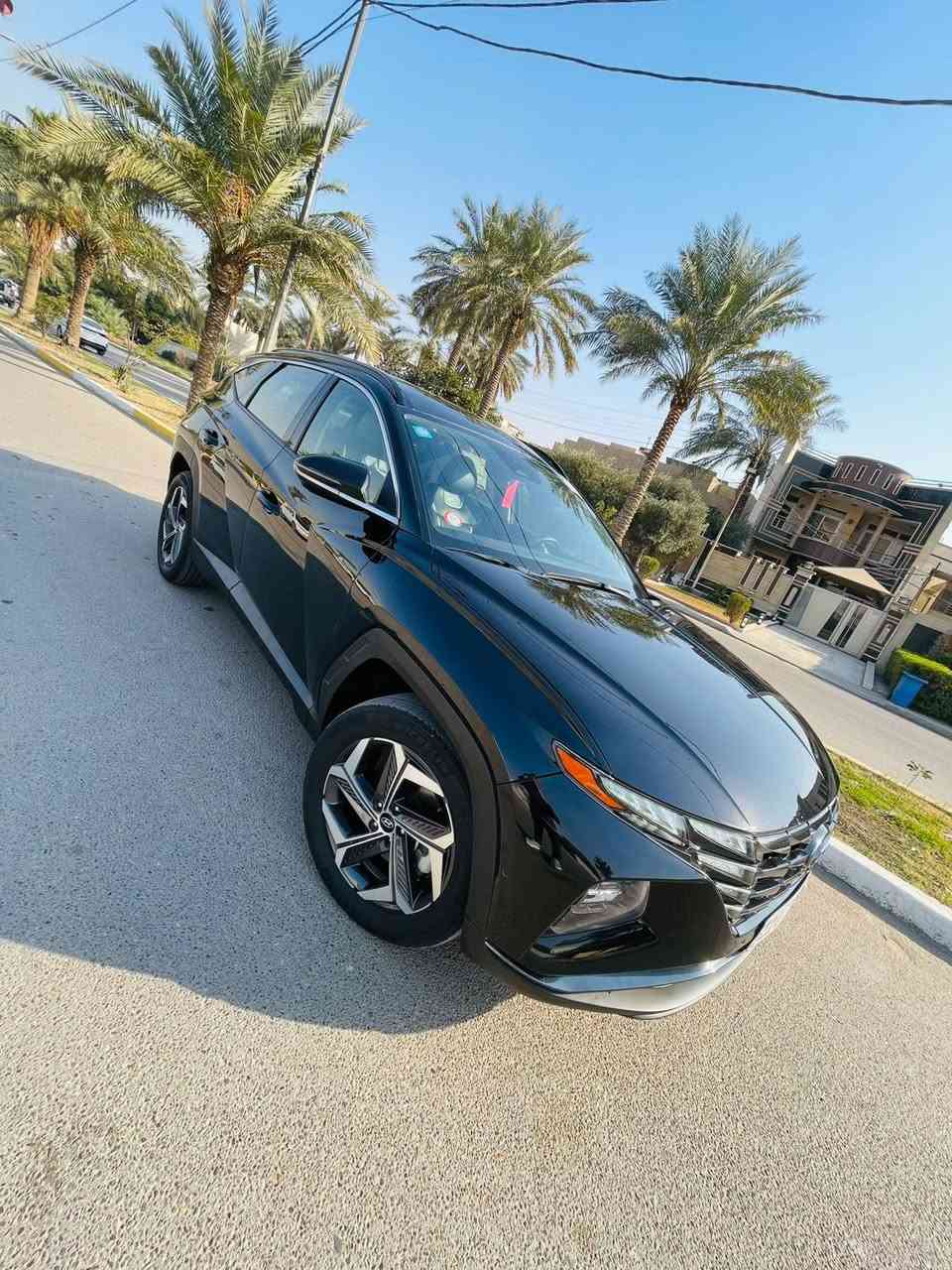 السلام عليكم ورحمة الله وبركاته
هونداي توكسان موديل 2023 هايبرد امريكي 

حادث فقط البنيد ومبدل نفس اللون بدون صبغ السياره 

مواصفات السياره لمتد Vip اعلى مواصفات 

*بانوراما 

* بصمه . تشغيل عن بعد 

*تتقدم وترجع بالريموت (البصمه) 

*تبريد وتدفئه بالكشنات . ومقود تدفئه

* كير دكم . و4 انضمه بالكير 

* رادارات 360 درجه

* كامرات 360 درجه 5 كامرات

* سياقه ذاتيه . ونقاط عمياء 

* كشنات 2 كهرباء 

* حساسات اماميه وخلفيه 

* باب الصندوق كهرباء 

* شاشه ابل كار بلي بلادي حجم الكبير 

* شاحن لاسلكي 

* تحكمات بالمقود واوامر صوتيه 

* كشنات خزن (ميمري ) 

بعد هواي مواصفات لا تعد ولا تحصى سعر السياره 21 الف دولار وبأسمي وجاهزه من الدعاميه للدعاميه

مكانها بغداد سيديه 

للاتصال ***********
