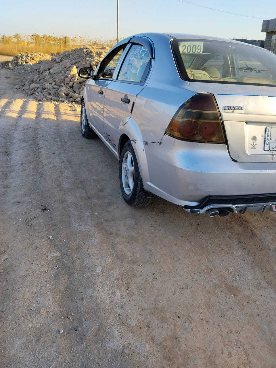 سلام عليكم سياره للبيع افيو موديل 2009 محرك وكير جديد رقمه الانبار سعره 50 بيه مجال  مكان سياره فلوجه. ***********
