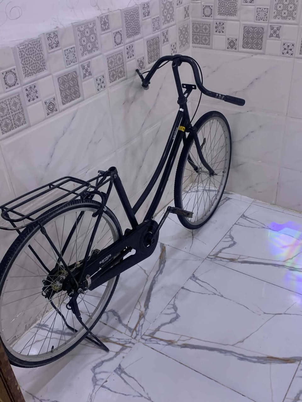 سلام عليكم باسكل للبيع نضيف المكان نجف عمود120 مديل2022السعر 110وبي مجال حك الجيه هاذه رقم واتساب***********
