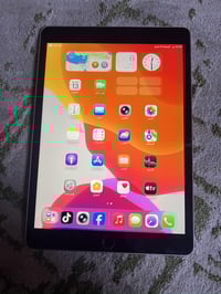 آيباد ٩ • ٢٥٦ • قفل مكاني