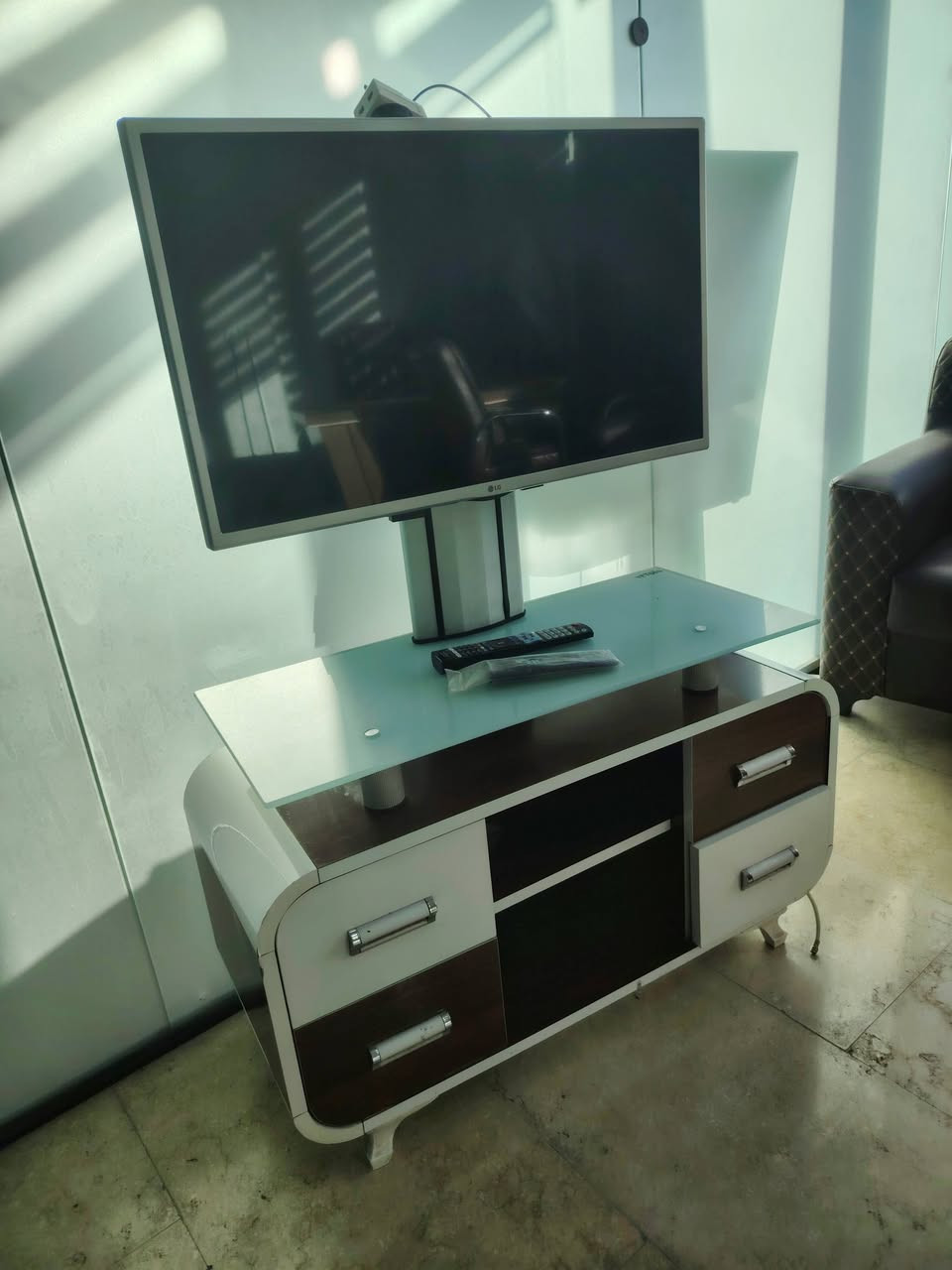 أغراض نضيفة مكاني قرب بوابة الكاضمية ***********
