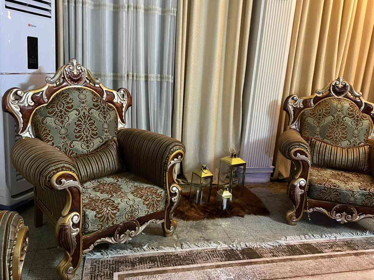 السلام عليكم 
تخم للبيع 10 مقاعد مع طبله وسطيه واثنين صغار 
السعر 700 وبي مجال🤍 
للاستفسار خاص


**إذا كنت صاحب هذا الإعلان وتريد حذفه لأي سبب، رجاءا أرسل رسالة إلى الدعم الفني**