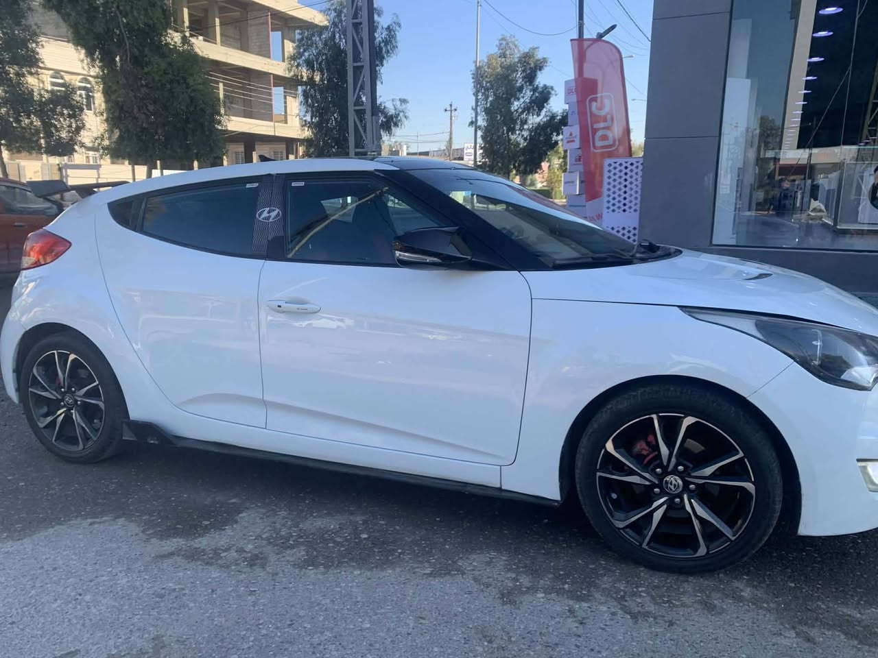 فولسترخليجي
موديل ٢٠١٢
محرك ١٦  دوش
كير توماتيك
بدون ظرر
كوبون بانزين ⛽️بيها سنويه هزه وفحص كلو جديد 
ملاحظات فقط صغيره 
كير محرك شرط
السعر ١١٥ ورقه بيها مجال
عنوان موصل حي الوحده
***********
***********
