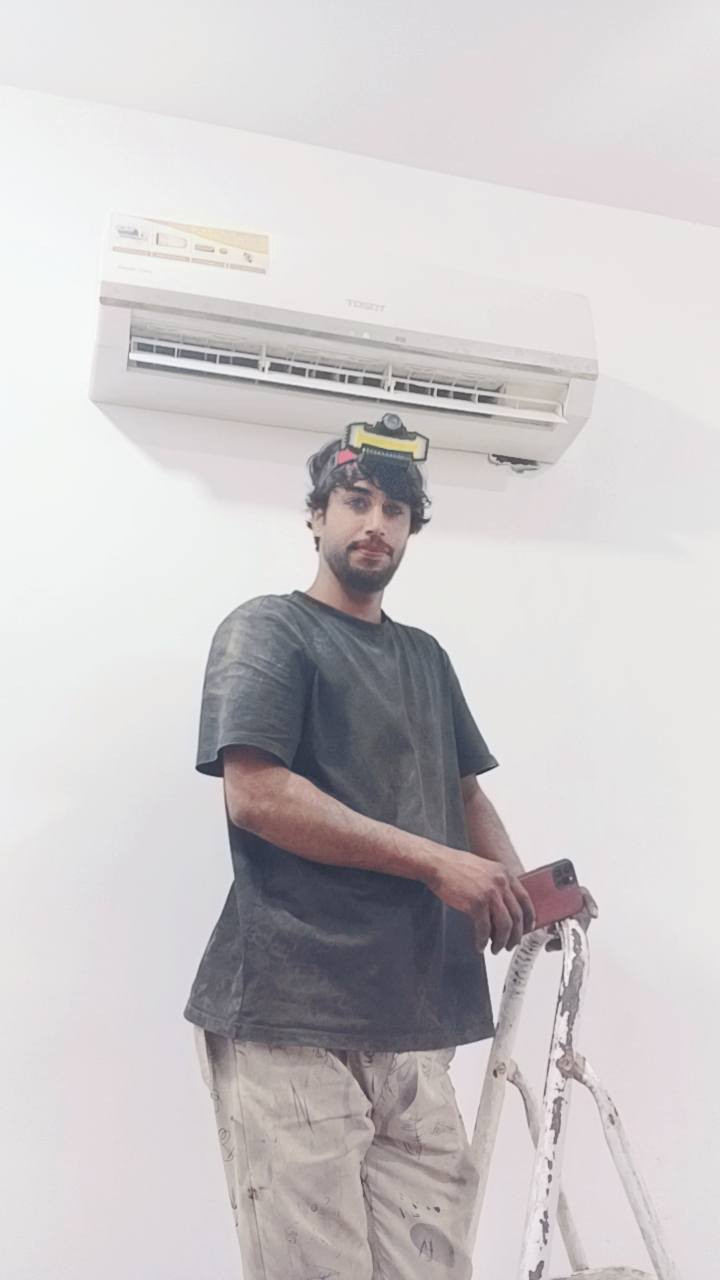 بسم الله الرحمن الرحيم ورشه بشير صيانه ونصب جميع الاجهزه التبريد عمل موقعي وفي الورشه يوجد لدينا سبالت مستخدمه ومكيفات اتصال او مراسله الرقم

***********
