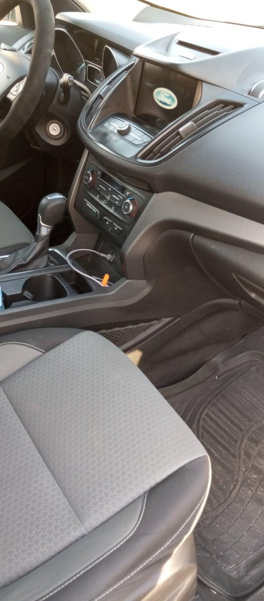 فورد اسكيب 17 اربيل باسمي جاهزه مكينه كير حداديه طخم تاير تبريد قطعتين فول بانوراما السعر 108 وبي مجال للبيع او مراوس حسب القناعه مكان السياره باربيل للاستفسار *********** أربيل, العراق
