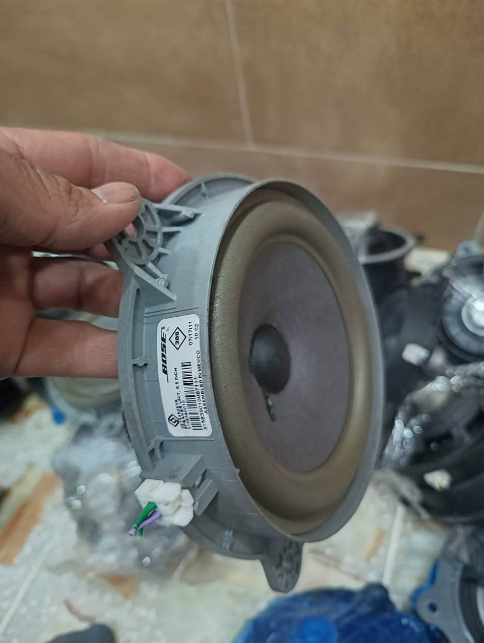 السلام عليكم سماعات رينو فلونس سعر الزوج 20 الف بغداد الرصافه اكو توصيل للمحافظات  *********** ملاحظة مو كل الفلونس يرهم اله
