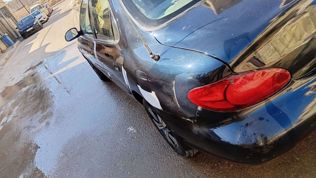 للبيع اللنترة ٢٠٠٠ محرك ٢٠٠٠ سنوية و هزة  جديدة السيارة خير من الله صدر أمامي و خلفي جديد محرك وكير خير من الله عنوان زعفرانية السيارة بسمي رقم.  ***********  سعر ٤٧
