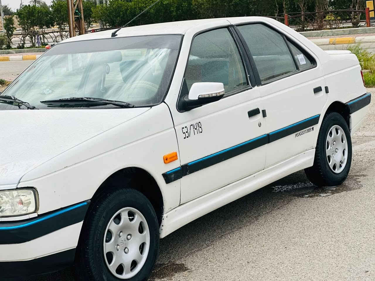 سلام عليكم بيجو 405جي ال إكس موديل 209سياره مكفوله من ضربه بيه صبغ مكانت تخم تاير جديد صدر مامي وخلفي جديد هزه جديد سنويه الى 28تحويل مباشر سياره كير ومكينه مكفولته سياره جهزه السعره 37مكاني بغداد بلديات وهذ رقمي ***********
