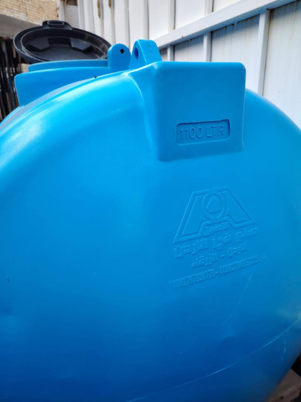 🔴تانكي مي أردني نوع الأصيل للبيع🔴
التانكي سعة 1100 لتر ...استخدام 4 أشهر فقط بعده جديد ومشدوده بيه الطوافه، وبيه مي حتى من تجي عليه اشوفه بنفسك...وياه السكيبه الخشب.
المكان بالاعظمية. 
⭕️ السعر 125 سعر ثابت ⭕️ لأن سعر الجديد مالته هسه ب 210.


**إذا كنت صاحب هذا الإعلان وتريد حذفه لأي سبب، رجاءا أرسل رسالة إلى الدعم الفني**