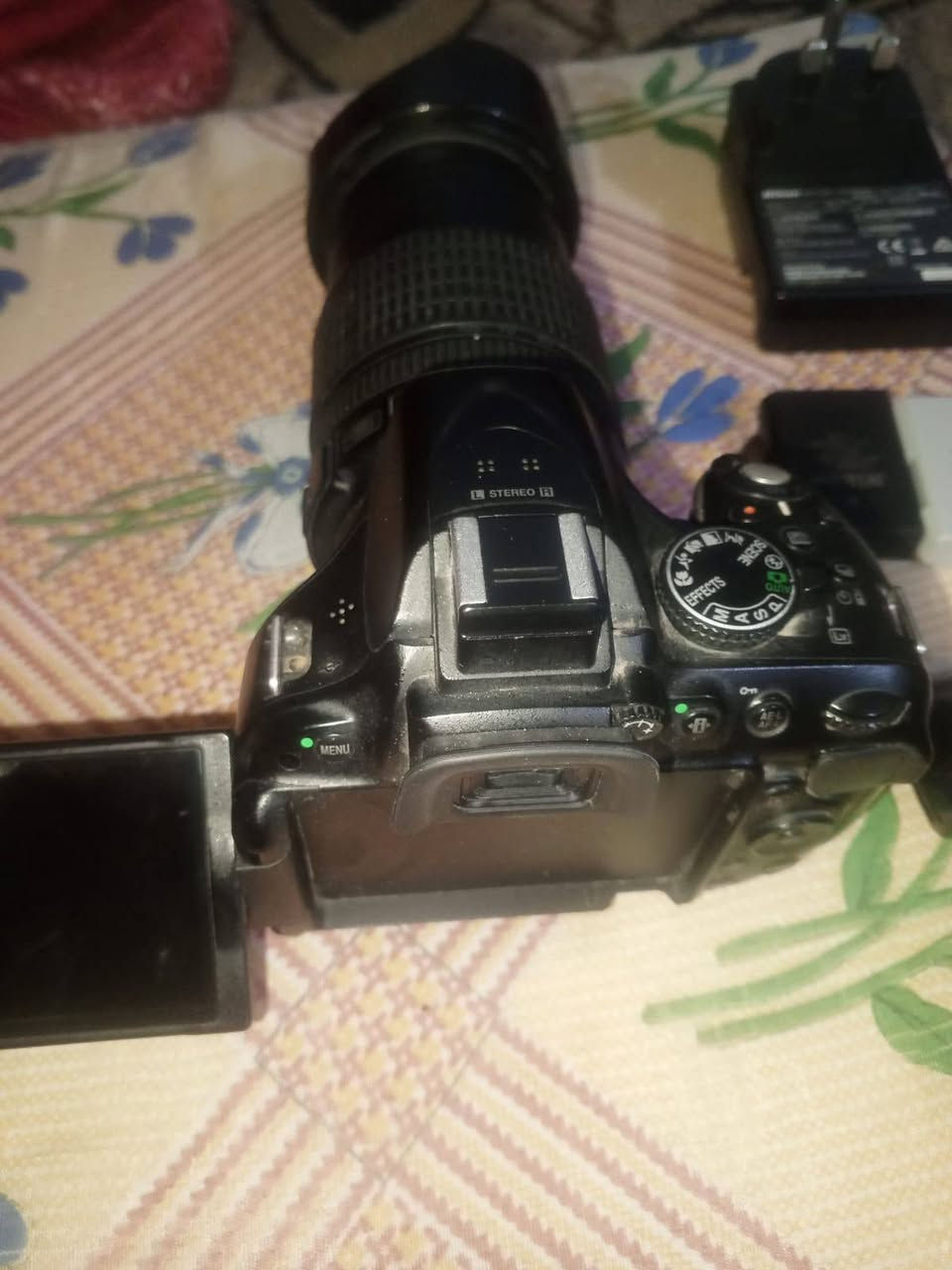 مكلف بالنشر كامره نيكون D5200  شاشه قلاب  المحتويات بطاريات عدد 2 شاحنه فلاش ناقل ورام 32 العنوان النجف الاشرف علمآ لايوجد توصيل السعر 350 الف  استفسار  واتساب ***********واتساب
*********** اتصال
