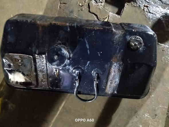 يا الله 
جبره تفصال حديد ثقيل سبعه جنكال مال نثيه السعر100الف وبيه مجال 
تانكي مال هينو  السعر 75 وبيه مجال 
قبق محرك كنتر ميتسو بيشي السعر 50 وبيه مجال 
العنوان الشطره 
***********
