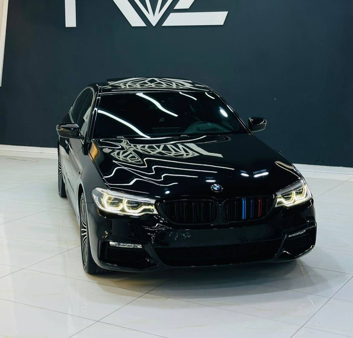 بي ام دبليو ((530i)2019 🇩🇪
‎مكفول كفاله عامه  من الدعاميه إلي الدعاميه 
‎مابي بارد مابي شخوت 
‎مابي رصعات حلو سياره
‎فول فول مواصفات
M package

🟪 السعر  :: الطلب في التعليقات ويوصلك مباشرة ✍️ 📩

‎كشنات (٧٠٠) بلادي
‎٢ بصمة بلادي
‎شاشة كبير+ لمس 5كاميرا +حاسة +رادارت+داخل ديذاينو
‎كشن جلد كشن كاراباي +شحن موبایل  + 
‎+ تبريد مركزية
‎بصمة تشغيل عن بعد +سلاجة +ليد زينون +
‎تحكمات ستيرن +دبل فوليوم +فتحة+داتاشو كبير+هوك+)
‎تخم طاير الاصلي 
‎محرك كير بشرط مامفتوح 
‎سيارة حيل نظيفة كلشي عل بلاد لوك
‎سنوية زنكة كلشي جديد مدفوع2028
‎باسمي السنوية بشرط تحويل و خرامة 
‎سيارة مابيـها دينار مصرف كامل من كل نواحي
‎رقم شيمالي 
‎نفس يوم /تحويل و وكالة حاظر 
‎مكان /داخل سليماني 
‎
‎  موبايل📲//***********–***********
