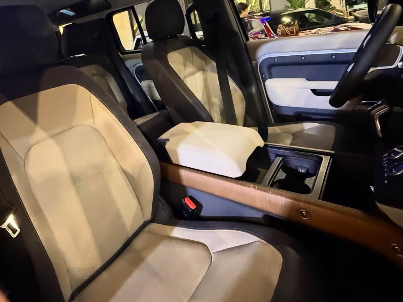 ⁨ ⁨ ⁨ ⁨ ⁨ كوردى / عربي
درووستکراوی : Land Rover
مۆدێل:Defender
ساڵ :2023
بزوێنەر :V6 Se
بگۆری بزوێنه‌ر : AUTOMATIC
سوتەمەنی : بنزين
دۆخ: USA 
ماوەی رۆشتوو: 30Mil
ـــــــــــــــــــــــــــــــــــــــــــــ
النوع : Land Rover
الموديل : Defender
سنة الصنع : 2023
المحرك : V6 Se
ناقل الحركة : AUTOMATIC
نوع الوقود : بنزين
الحالة ;USA 
عدد الأميال : 30Mil
‏‎‏ Zauto
‏‎‏‎‏‎📱 للاستفسار يسعدنا تواصلكم معنا على الأرقام التالية
‏‎‏‎‏‎📱بۆ زانیاریی زیاتر خۆشحال دەبین بە پەیوەندیتان بە ژمارەکانی
***********
***********⁩⁩⁩⁩ أربيل, العراق
