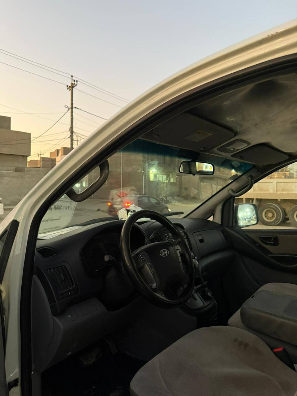 ستاركس موديل 2013 مرمزه 2018
كير ومحرك خير من الله 
بيهه صبغ قليل شبر بجاملغ خلفي وشبر بلباب السلايت 
بااسمي مداور ثاني يوم سنويه لحد 31
العنوان ديوانيه السعر 175 وبيهه مجال 
***********
