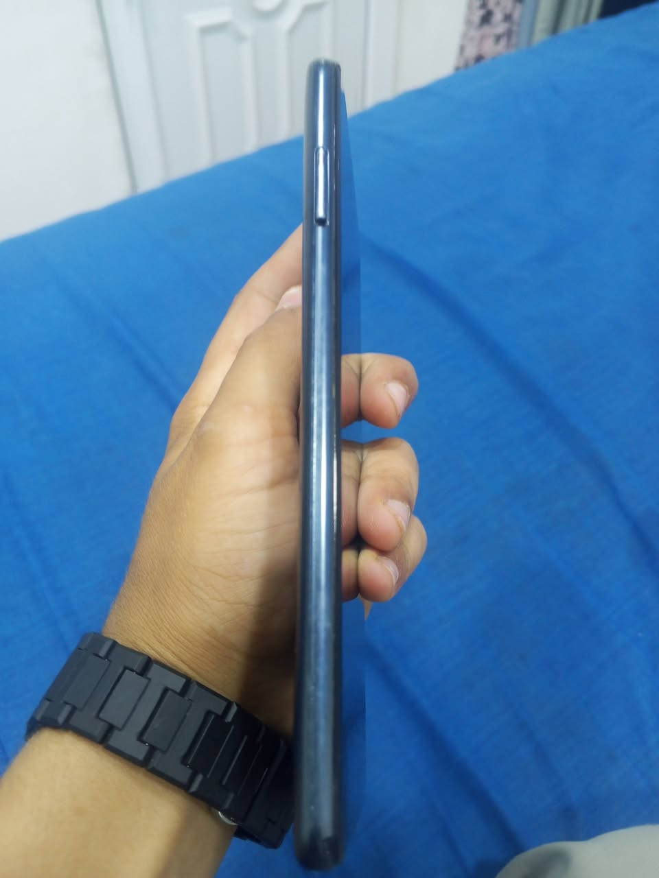 موبايل ZTE/A71 مستعمل بس جديد يعني ما واصل تصليح كامل بس الكفر مصبوغ برتقالي وبي كيبل السعر 125 وبي مجال اشويه الاتصال على الرقم التالي *********** بي واتس
