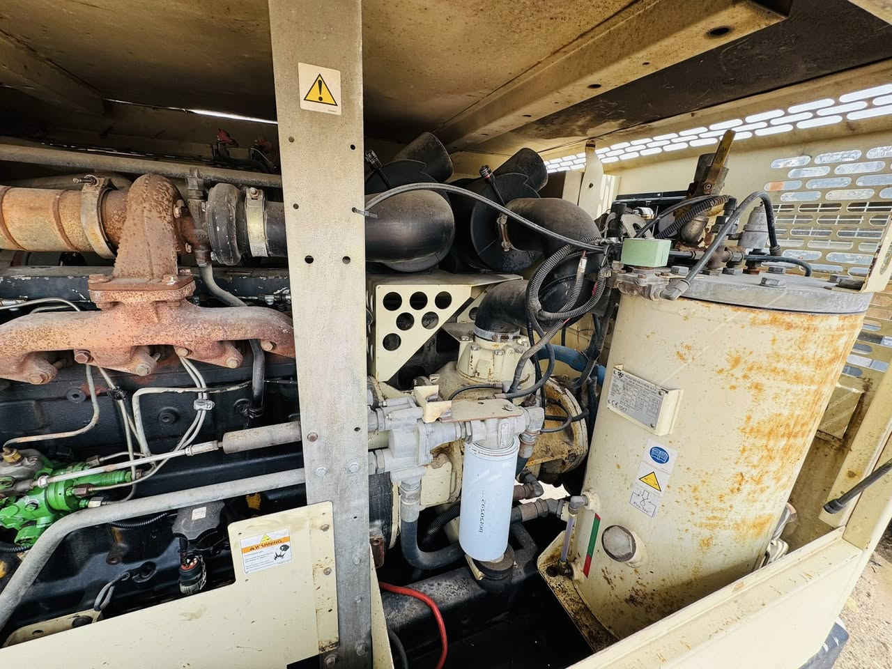 كمبريسر هواء للبيع حجم ٤٢٥ انكرسول ***********
