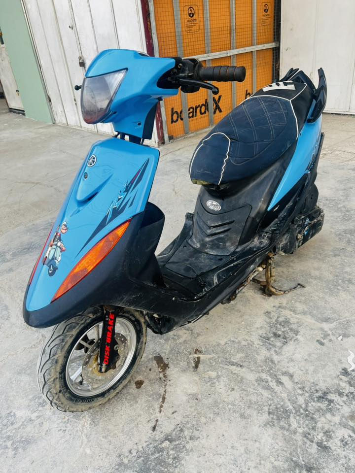 عندي ماكس عدله نضيفه مكينه ناعمه شلعه ومعدل فول نكره سلف ولكب وصالنصه رياضي اوراق كامله المكان الغزاليه السعر 400 الشراي يخابر وهذه رقمي ***********
