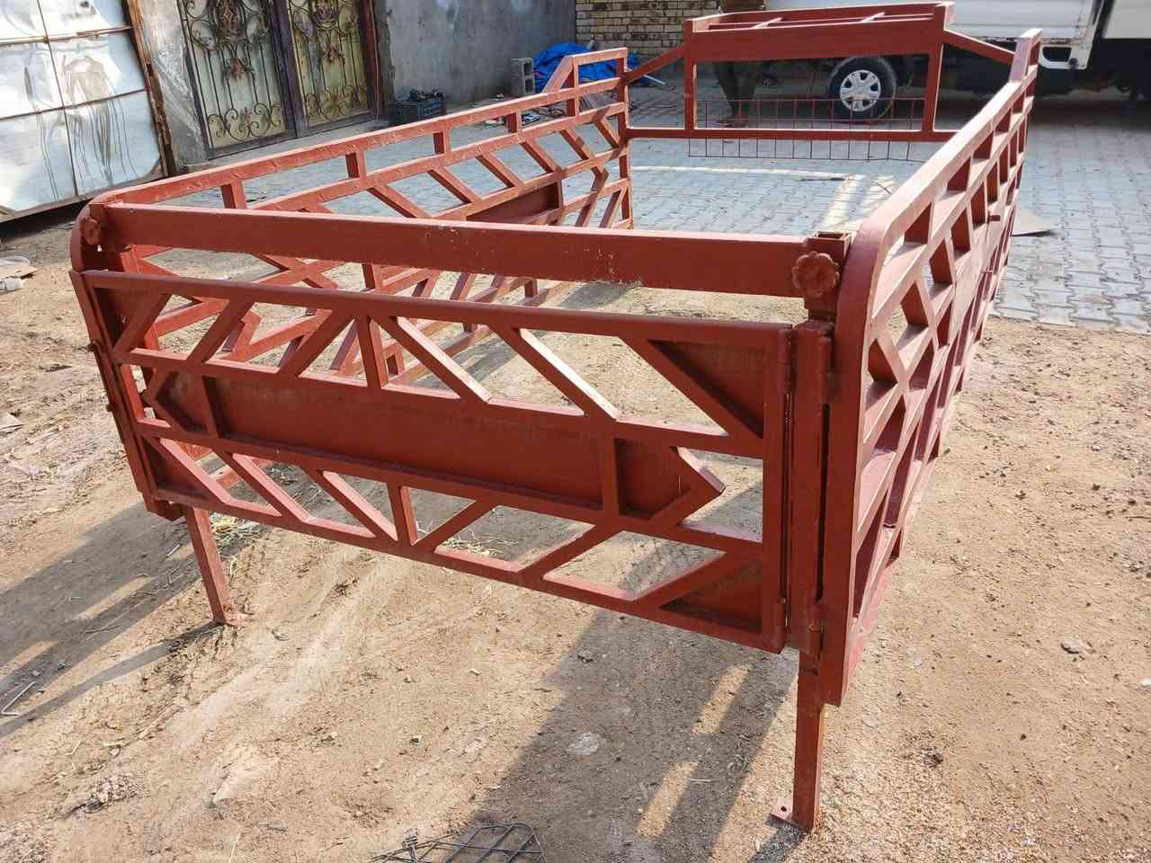 عمي سلام عليكم محجر مال ام عيون لبيع قطره زنجار ما بيه والله الشراي يتصل عله هاذه الرقم ***********
