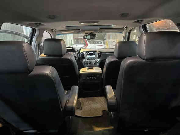 السلام عليكم شباب 
تاهو 2016 
اللون رصاصي 
المواصفات LT 2 
الحادث الصندوك الخلفي مبدل نفس اللون والجاملغات الامامية سرقة 
صور الحادث موجود
كراسي VIP 
كشنات جلد 
رادار امامي 
كامرة خلفيه 
صندوك كهرباء 
سلايد روف 
ماشي 152 قابله للزيادة 
السعر 280 وبيها مجال بسيط 
مستعجل على البيع 
مكان السيارة حي تونس 
الاتصال 
***********
