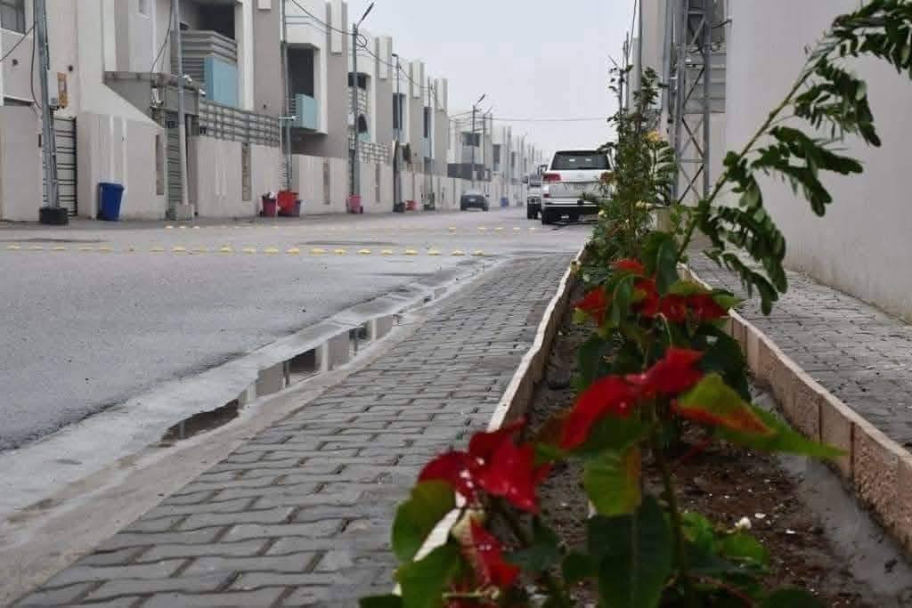 دار للبيع مجمع عماد سكر النجف المساحة 150 طابقين مطلوب للمصرف 90 الشراي وفلوسه جاهزه يتواصل واتساب فقط ***********
