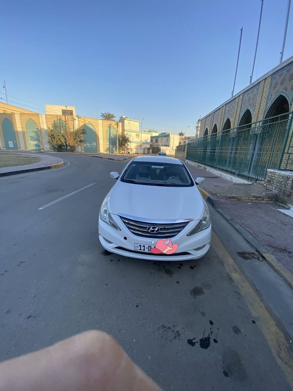 السلام عليكم
للبيع سوناتا خليجي ٢٠١٢ 
محرك ٢٤٠٠ كفاله 
تبريد ثلج حاديه جديد كير كفاله تخم تاير صبغ  حزام حادث جاملغ امامي. 
شاشه كامره 
مكان السياره بغداد الاعظمية 
السعر ١٠٣ 
***********
***********
