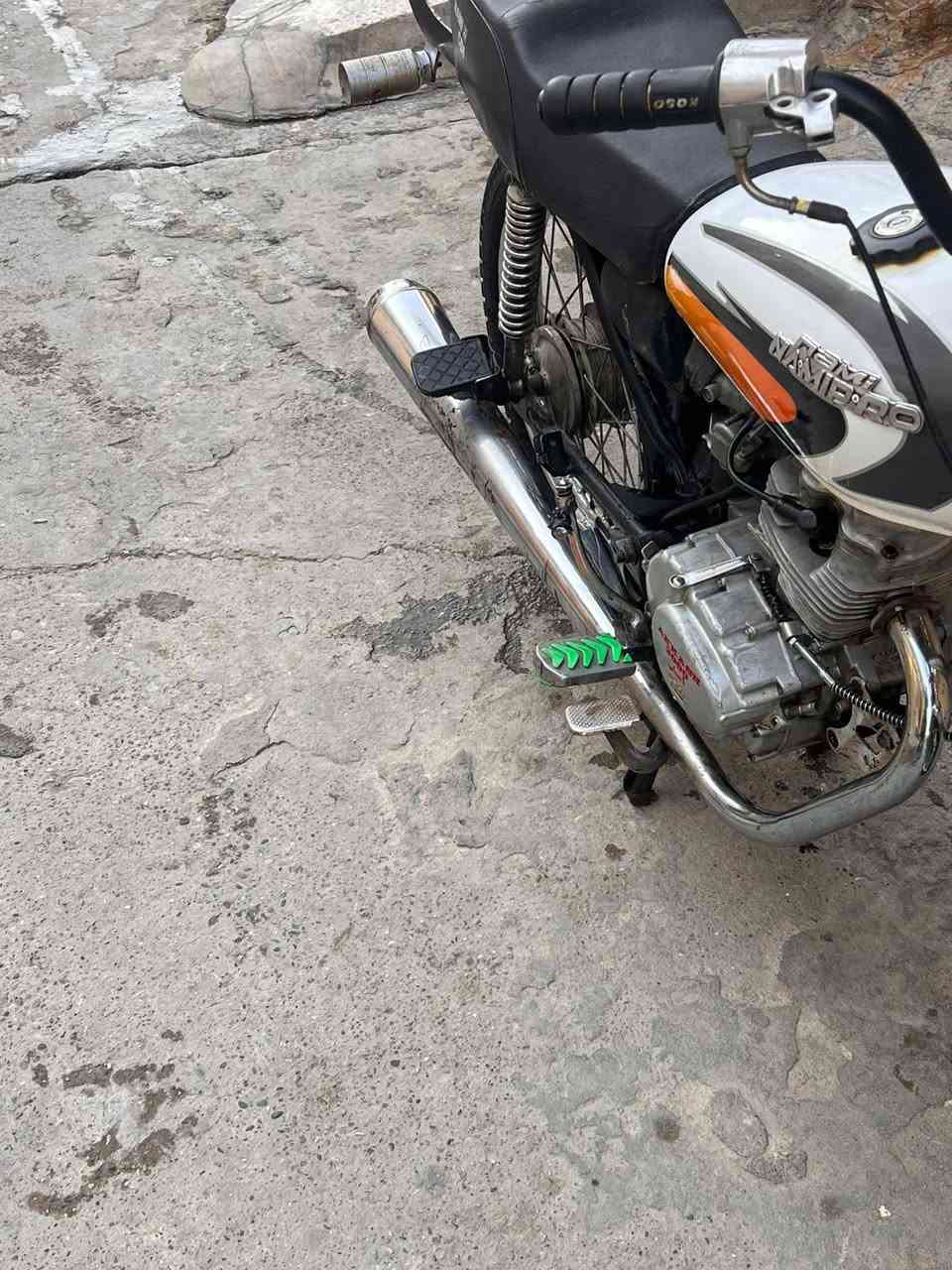 السلام عليكم معروض ماطور لل بيع ماكو نطيف و درجه اولا ما بي شي تاخذو كلشي ما بي و السعر 250
رقم التلفون ***********
