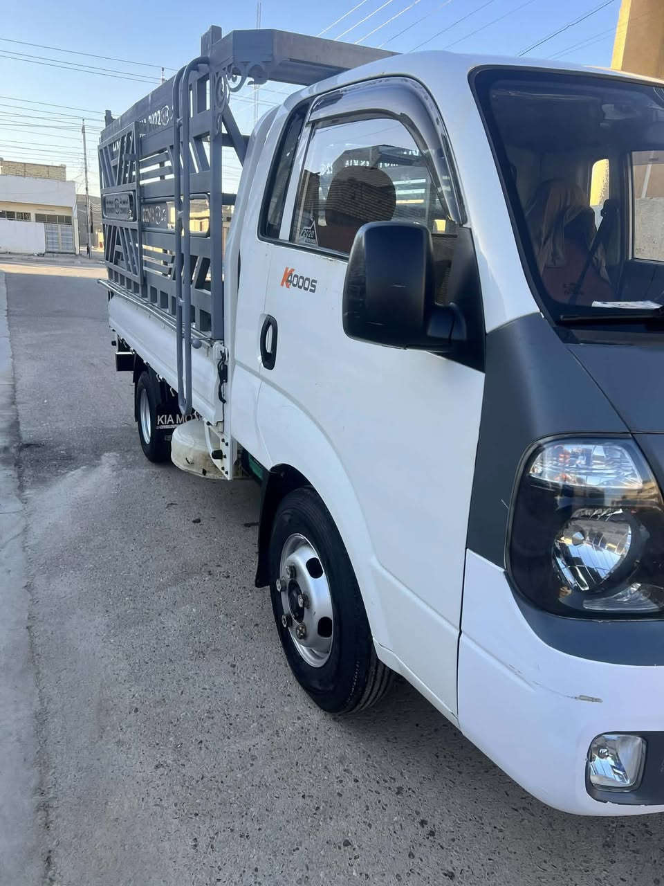 سلام عليكم كيه فحل موديل  19 كفاله عامه
جاهزه سياره  محور تاير 14  سعر 155 بيه مجال مكان سياره بغداد  ***********   ***********
