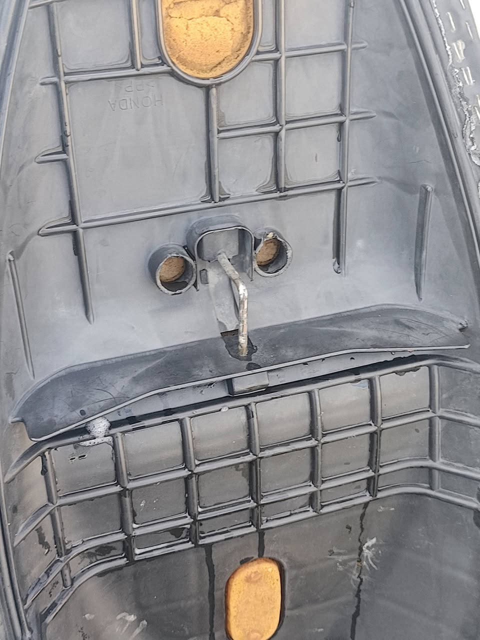 درجة سبيسي ياباني درجة بلاديه مكينه ناعمة فول كفرات اصليه بلاديه مختمه ياباني كابريتر اصليه بلاديه كهربايات كله شغال درجة على وضع البلاد ***********المكان كوت الزهراءا
