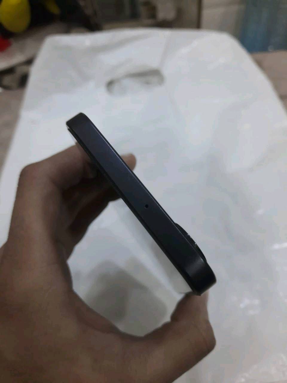 سامسونج A17 ذاكرة 128 عشوائية 4+4 جهاز جديد مستخدم اسبوع بحالة الوكالة مداخل صيانة شاشة 90 هرتز فول سلاسة  و سريع ضد المي(وتر بروف) بطارية 5000 يدعم ببجي 60 فريم ثابت محدث أخر اصدار اندرويد 16 و يدعم 6 سنوات تحديث يعني تحديثه ميوگف جهاز راقي بمعنى الكلمة 

سعرة 175 و بي مجال بسيط و يرهم مراوس حسب القناعة 

مكاني بغداد مدينة الصدر 

خاص مفتوح