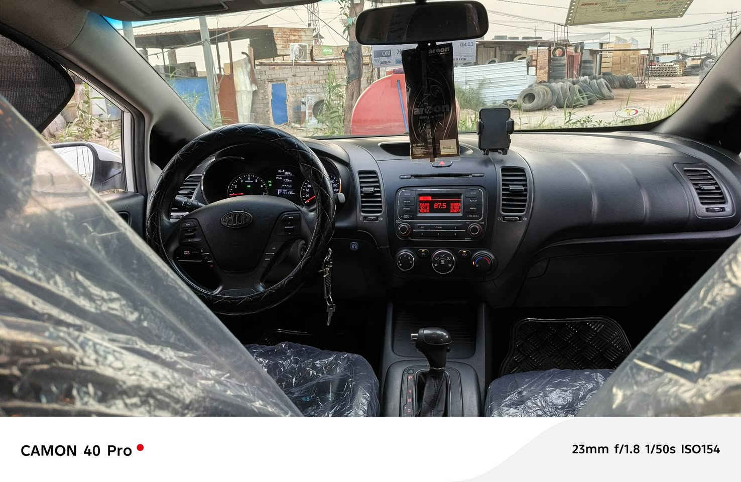 موديل 14 سيراتو الحاضر ١٠٠ قفل والقصد ١٢٠ مقدمه ٦٥ قفل والشهر ٣ سياره بسمنه بغداد الجديد سنويه ٣١ كفاله من الضربه والعيب الشرعي عده ٥ قطع تقريبا صبغ سوناره بلمنشور ماشيه ٩٠ كم مكينه ١٦٠٠ ج ي د كفاله سياره جديده كلش كل ع وضع الشركه مكانه محافضه الديوانيه مكلف اتصل ع صاحب ***********
