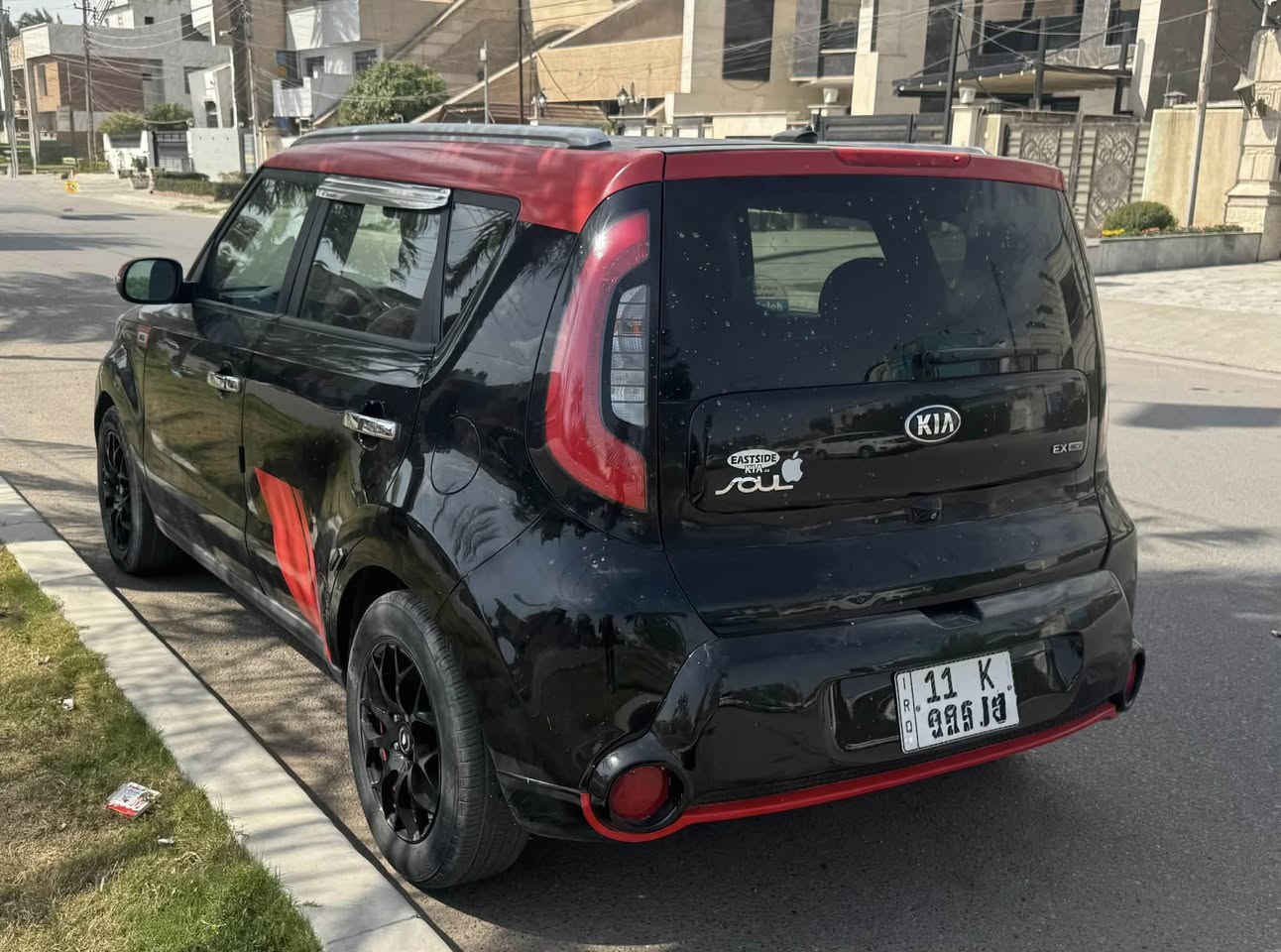 السلام عليكم للبيع كيا صول ٢٠١٥ وارد امريكي داخله كلين بدون حادث وصار بيه حادث في العراق باب السائق مبدل ومصبوغ السياره حلوه وجاهزه مابي اي نقص ماشيه ٦٢ الف محرك ٢٠٠٠ gdi كير محرك كفاله مري شفط ويل كب فول تحكم ستيرن شاشه ويل كب سنويه باسمي والسعر ١٠٥٠٠ وبيه مجال واي استفسار الاتصال على الرقم ***********
