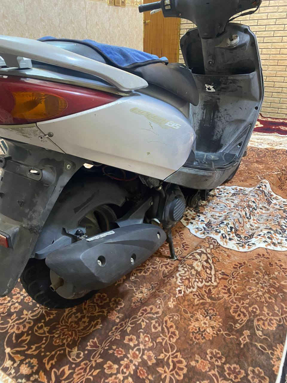 السلام عليكم بريز كابريتر كفاله عامه اي نقص مابيها كله اصلي مكينه ممفتوح بيها برغي كفر ختم واحد السعر650 المكان الشعب رقم الهاتف ***********
