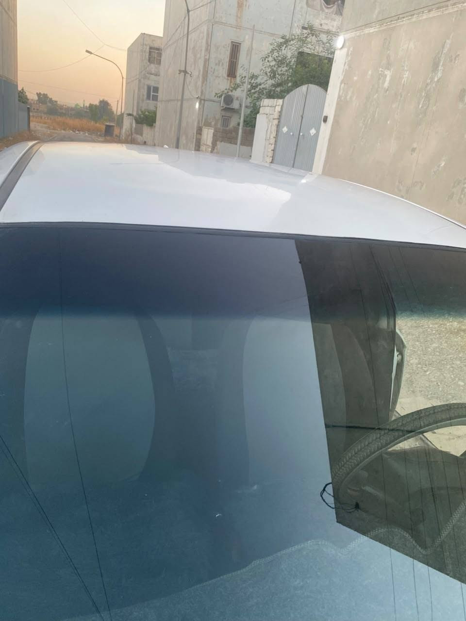 السلام عليكم افيو موديل ٢٠٠٧ سياره مال بيت حيل جديده كوبون بانزين طخم الكدام والوره جديد تايرات جديده كير مكينه شرط وشرط التحويل صبغ مابيها ولا طخا سياره نضيفه وارد كوري رقم نينوى وشرط.التحويل السعر ٧٣ وبيها مجال /***********
