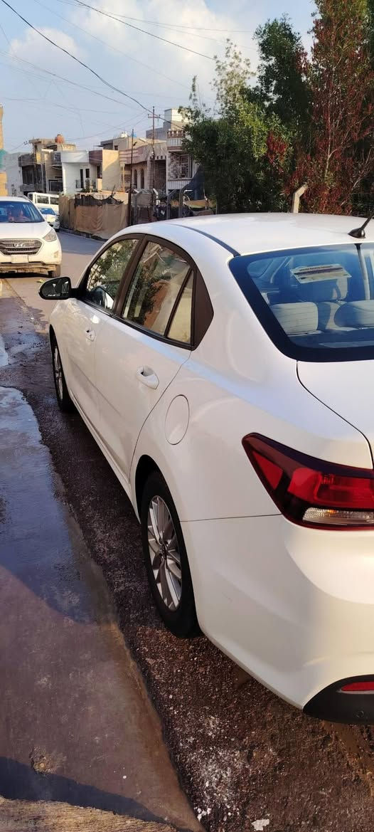 السلام عليكم
كيا ريو موديل 2019 خليجي المجموعه الدوليه
محرك 1600 دوش
كير AT
مكفوله من الصبغ والبارد عدا كم رصعه خفيفه كلش مال حالوب
ماشيه 62 الف كيلو متر
5 ويل كب
تخم تاير جديد
السياره جاهزة من ناحية كير محرك صدر تبريد كهربائيات
هزه جديده
رقم بغداد انكليزي بأسمي
السعر ١٣٣ ورقه وبيها مجال ان شاء الله
العنوان بغداد *********** بغداد, العراق
