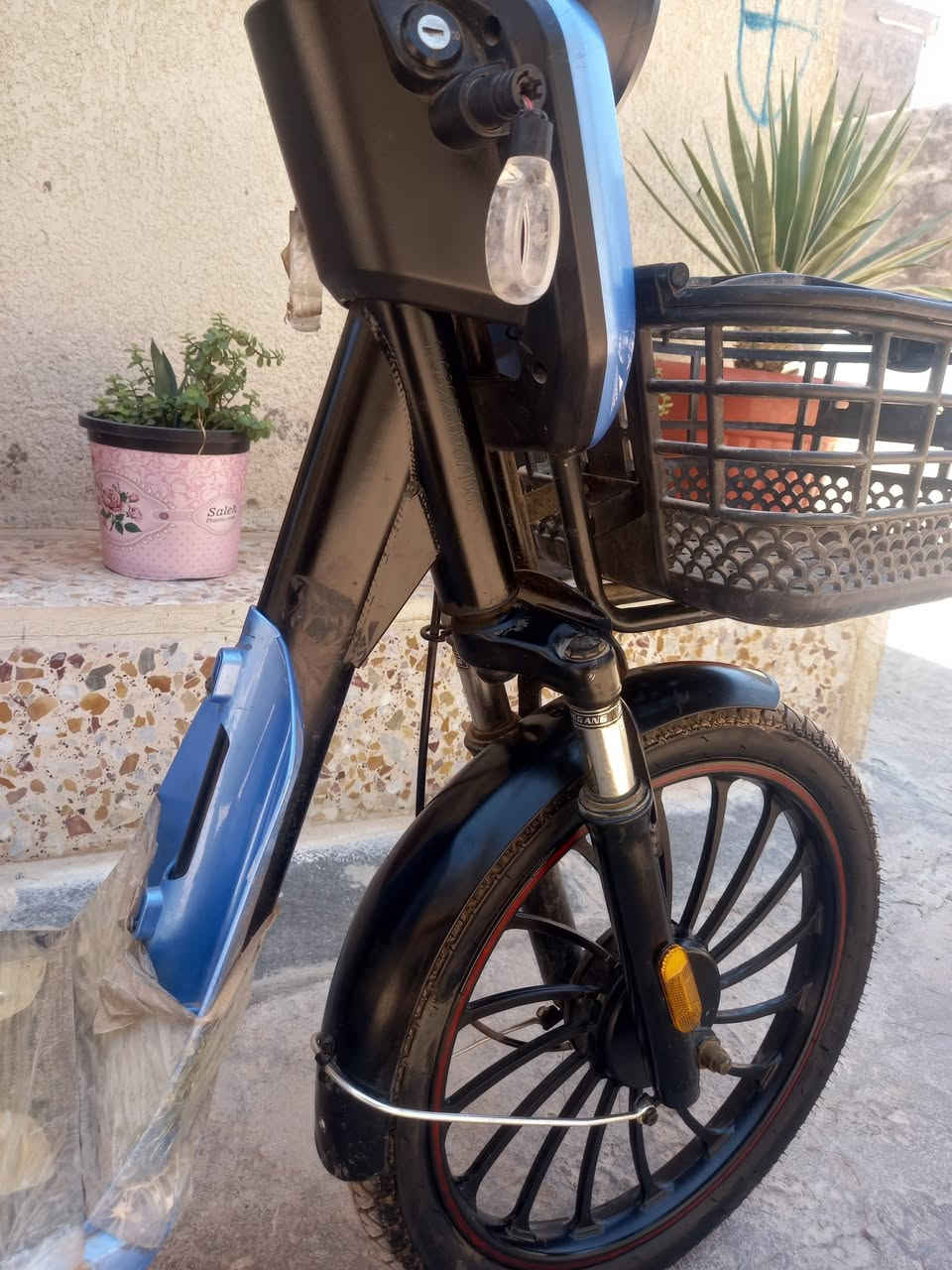 بايسكل شحن للبيع موديل ٢٠٢٥ بطاريات جدد مابي اي نقص للاستفسار التواصل عل  الخاص


**إذا كنت صاحب هذا الإعلان وتريد حذفه لأي سبب، رجاءا أرسل رسالة إلى الدعم الفني**
