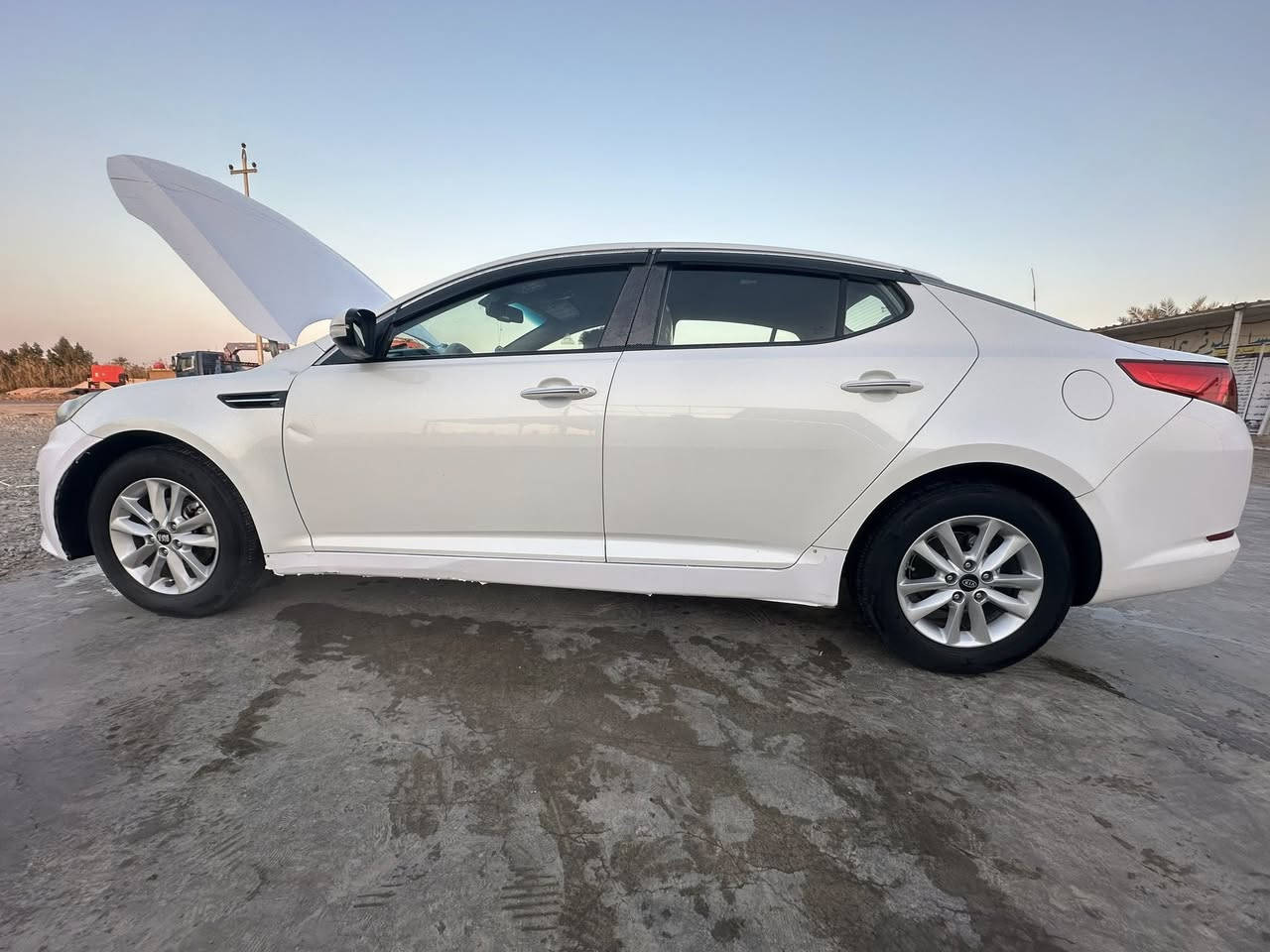 السلام عليكم
اوبتما 11 خليجي 

حجم المحرك 2000

مكينه وكير حداديه كفاله . صدر امامي وخلفي جديد  تخم ويل وتاير جاهزه عل اخر حبايه 

تبريد ثلج .فول مواصفات عدا الفتحه والبصمه اشاير ب مري حساسات خلفيه كشن كهرباء نظام ECO 

 رقم سليمانيه الجديد هزه جديده  تحويل ثاني يوم 

ضررها تبديل بنيد اثر جراد وتبديل جاملغ السايق وصبغ جاملغ عكس السايق الخلفي بدون دواخل يعني ٣ قطع 

112 $ وبيها مجال بسيط  السياره احلى من الصور نصبتها حلوه ونظيفه 

واسط النعمانيه ...***********
