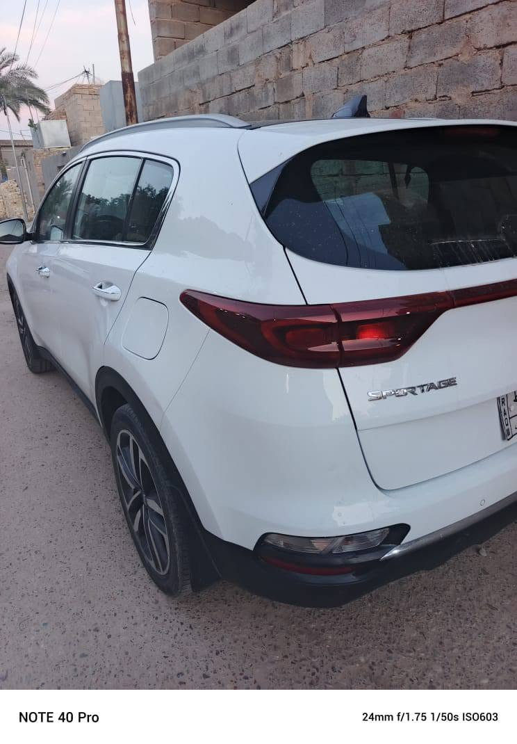 مكلف بالنشر فقط….
سبورتج مويل 2019 فول موصفات 
رقم بغداد 
اللون ابيض رقم انكليزي 
ماشيه 128 
السياره ع الفحص والك حق الفحص ما عندي سونار يرهم مرواس حسب القناعه 
السعر185 بيه مجال بسيط 
مكاني الحبانيه ***********
