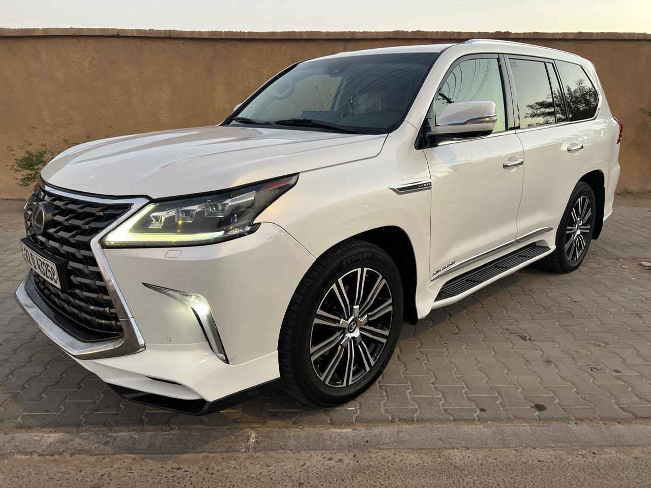 لكزس 2017 اربيل السياره جاهزه مكينه كير حداد كفاله بيه بكانين بارد على كد شبر ماشيه 129 الف 
السعر 610
العنوان البصره 
***********
