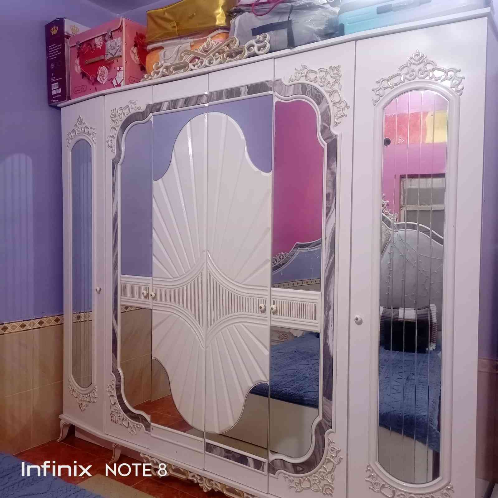 السلام عليكم غرفه للبيع سعر مليون وقابل لاتفوض***********
