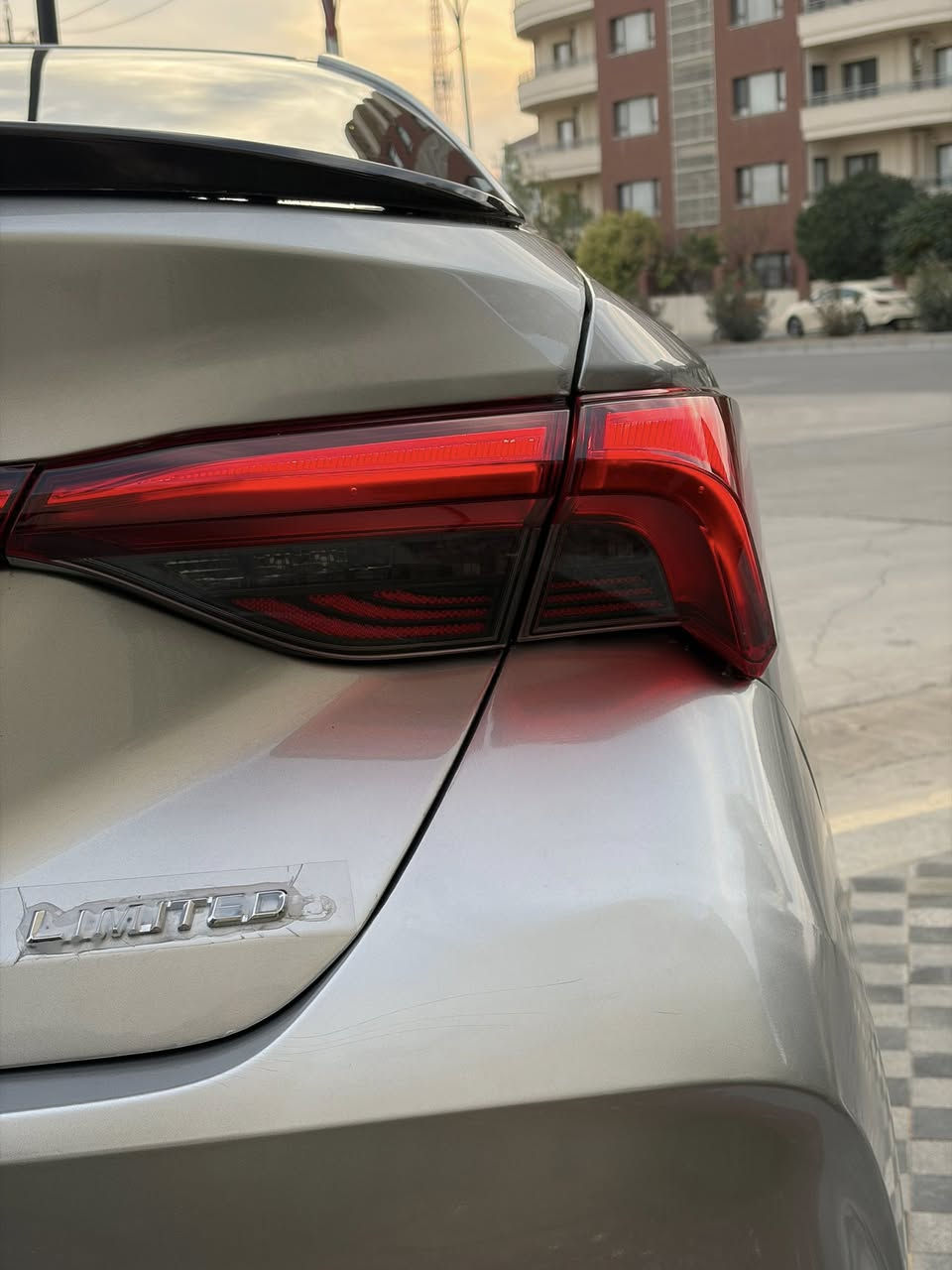 Toyota Avalon 2019 Limted   
 تویوتا الافلون 2019 لیمتيد 
٦ سلندر .. ✈️🚀
4T1BZ1FB7KU027863 ره قه م شانصى
‎سعر /243 و مجال 
موبایل / ***********
***********
مواصفات فوولل فولل Limted 1/1 
( ٥ کامیرا ،، کامیرا ۳٦٠ ،، داتاشوو ،، سماعات JBL،، عدسات لیگزز ،، کشنات جلد ،، کشنات تدفئە و تبرید ،، فتحە ،، بصمە ،، وایرلیس جارج شاحن مال موبایل ،، رادارات امامی و خلفی ،، رادار جانبی سیارە هوایە مواصفات بیها اذا نکتبها یرید جریدە ... ) 

الاخوان سيارە بیها1 قطع صبوغ بدون دواخل بدون ایرباک ایرباک بلادی بجم کبس دواخل شواصی و لغود مابیها 
محرك و الكير بشرط ما مفتوحه و بدون اي خلل بشرط شهر ..

4 تایرات و ويل جدیدە بلادية 
 سنويه و رقم فحس و هزه جديده و بااسمي ...
 بدون خلل کهربائی بشرط 
 تحویل و وکالە بشرط نفس اليوم ...

   مکان : السليمانيه مركز المدينه 
   سعر : 243 و بيها مجال 
   موبایل :***********
