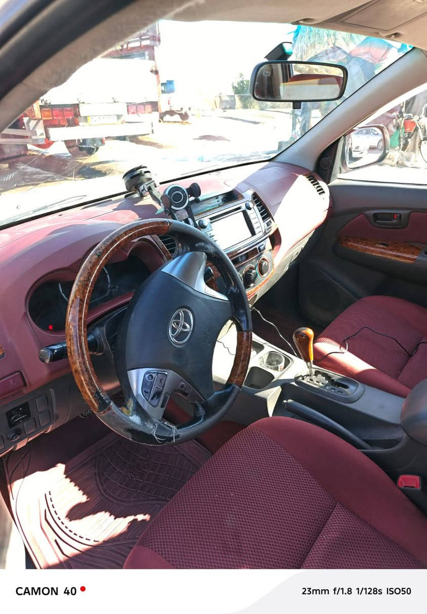 للبيع افلاونزه رقم ميسان رقم مميز جيد اكويتي شاصي 19 موديل 2014 سياره جديده هاذه رقمي ***********
