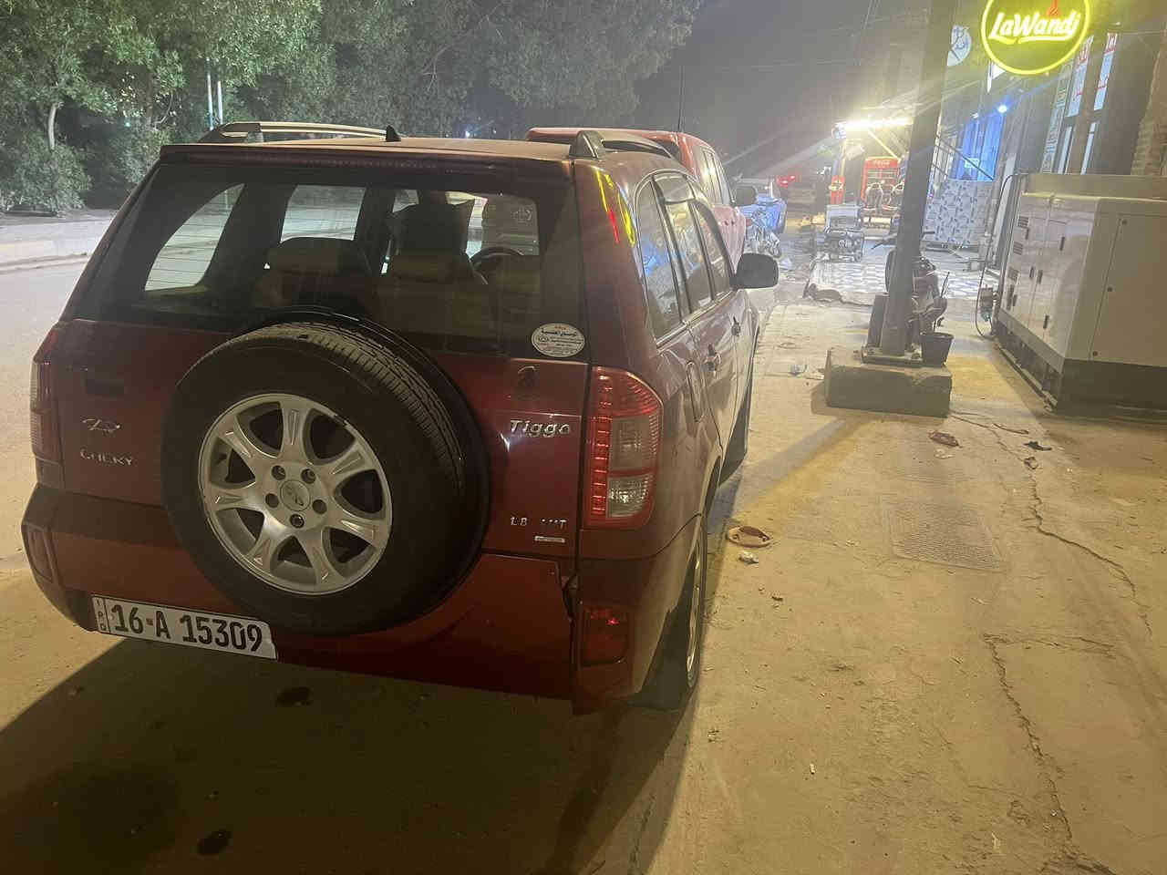 سلام عليكم سياره تيكو 13 مكفوله مكينه كير حداديه تبريد سياره كامله ومابيه نقص مرتبه وحلوه وكاعده مكاني بابل رايده ب55 وبيه مجال للعزاز سياره نضيفه وحلوه ***********
