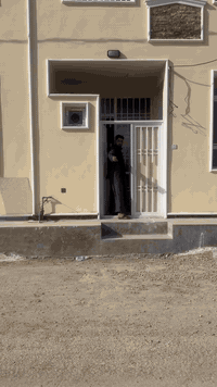 سلام عليكم بيت ٥٠متر طابقين بناء جديد ابحي زيتونه يبعد عن لأمام ٥دقائق ***********
